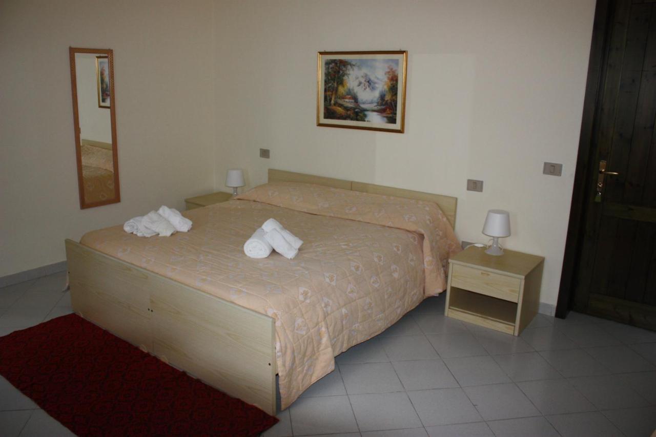 Hotel La Pineta อาร์บอเรีย ภายนอก รูปภาพ
